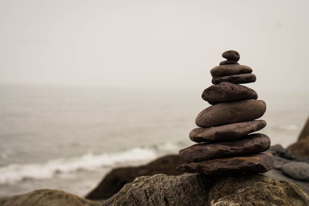 balance, stone, nature-2686214.jpg